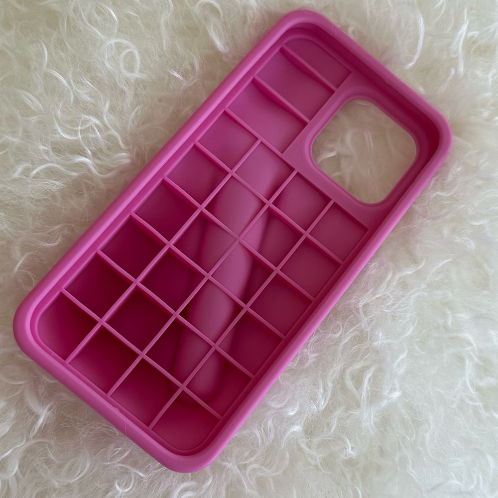 Rhode Shortcake Lip Case - Picture 3 of 7